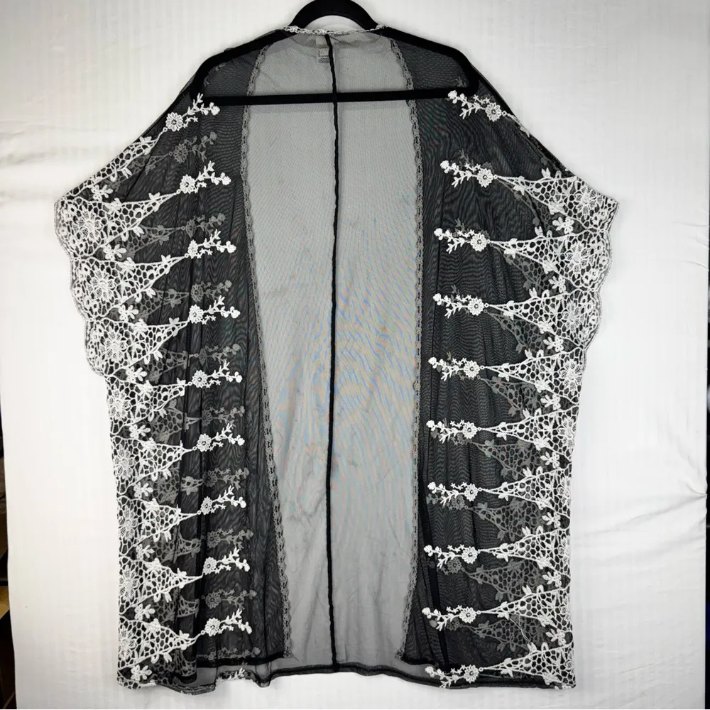 Time & Tru Black Sheer Kimono Duster White Floral Lace Trim Women Size Large/XL - Image 5