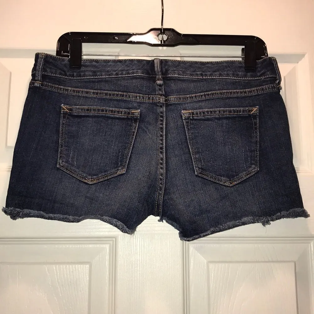 Gap (5/$25)  Factory Denim Cutoff Shorts - Image 3