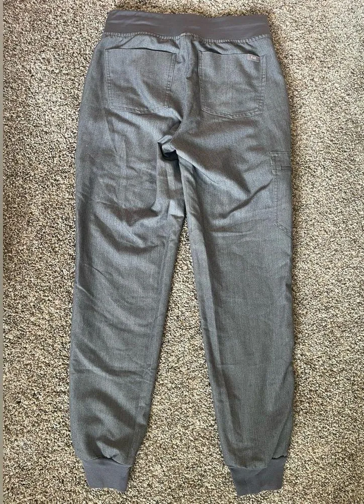 Women’s Figs Technical Collection Zamora Joggers Scrub Pants Gray Size XS - Image 8