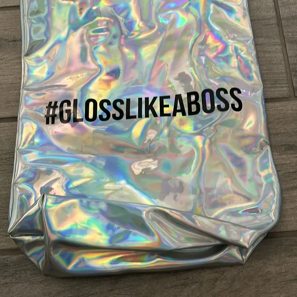 Glossy pops New York holographic tote Silver - Image 3