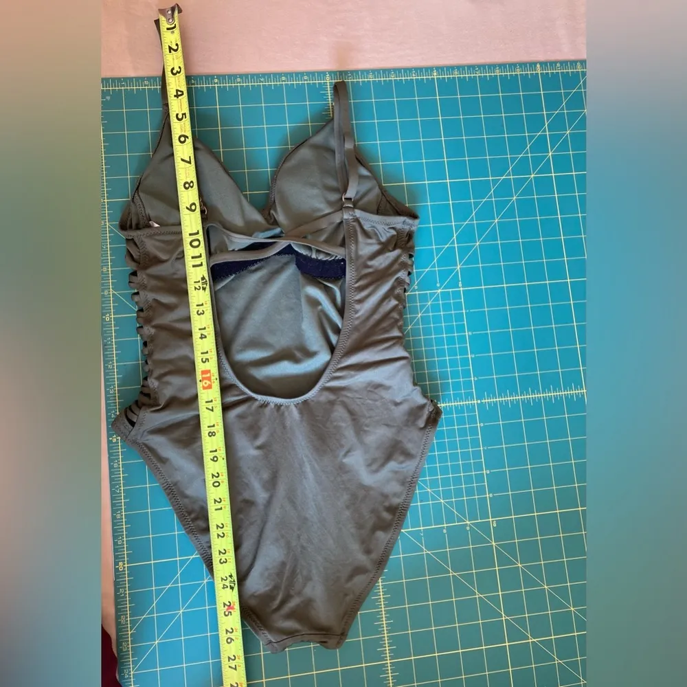 Shade & Shore Olive Green One Piece Swimsuit w/ Side Cut Outs Size M - Image 8