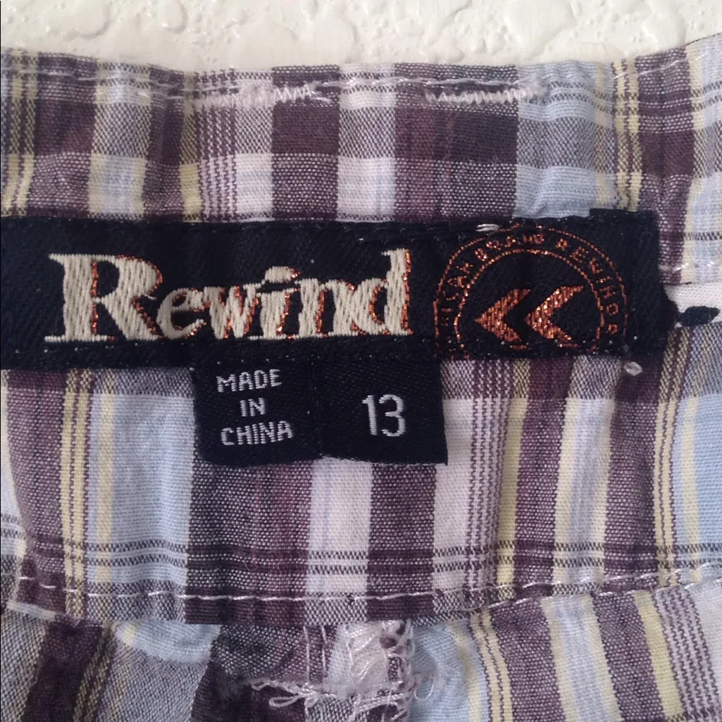 Rewind FINAL MARKDOWN Juniors'  Shorts (13) - Image 4