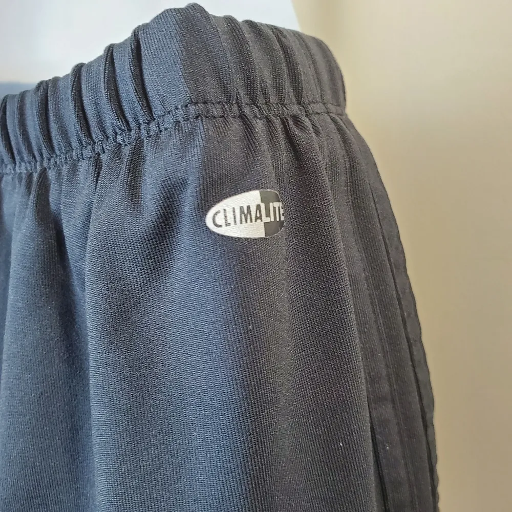 Adidas All Black Three Stripes Climalite Shorts S - Image 4