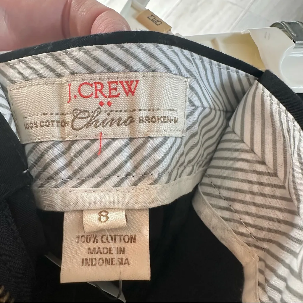 J. Crew Factory black 5” chino shorts Size 8 - Image 4