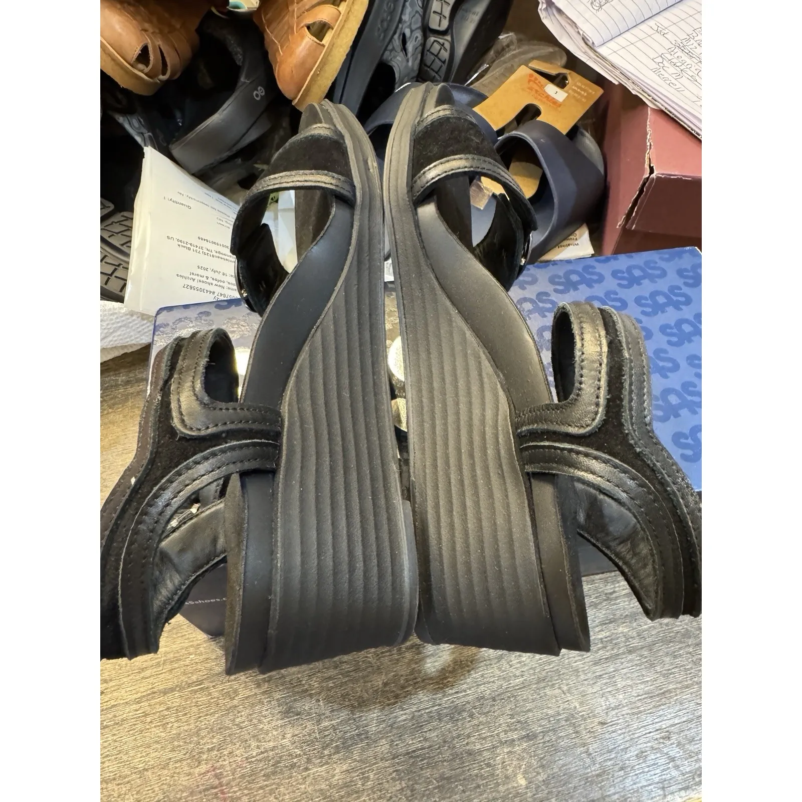 NEW SAS SEIGHT Heels Dress Sandal Black Size‎ 9.5 Narrow Leather WEDGE Buckle - Image 7