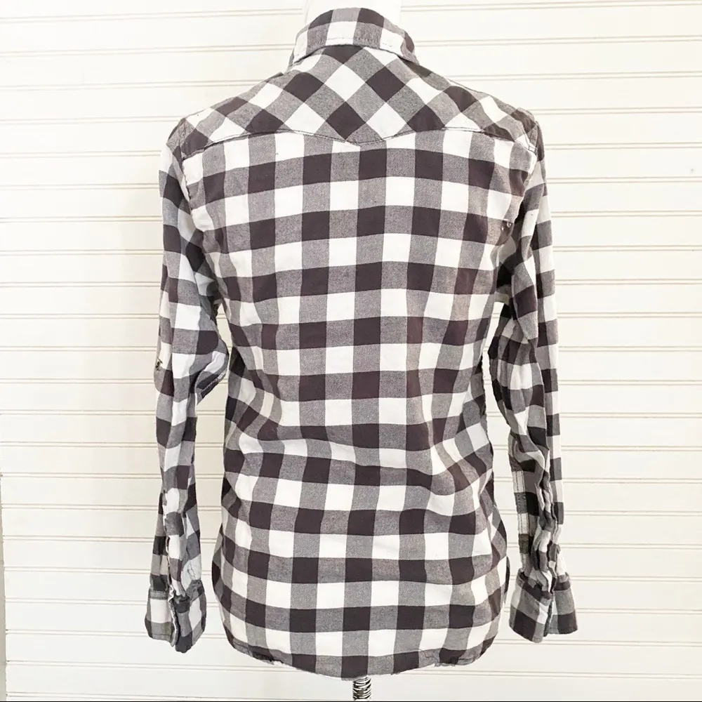 Black & white plaid flannel Size Small - Image 3