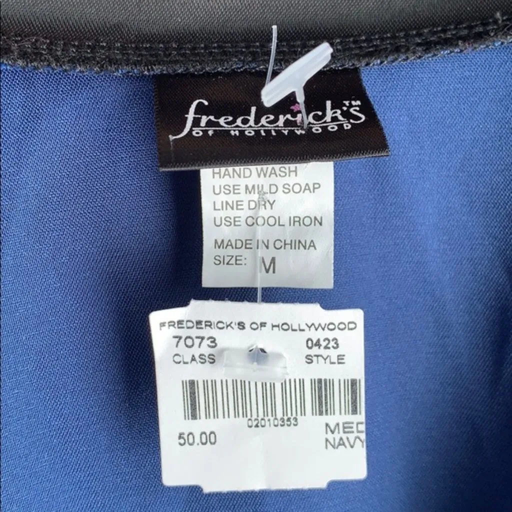 #22 Womens Frederick’s Of Hollywood | Policewoman Halloween Costume size Medium - Image 3