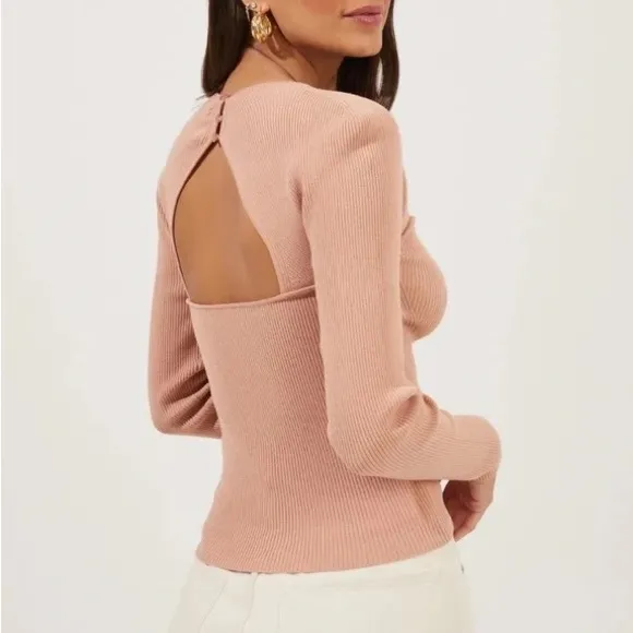 NEW ASTR the Label Rosa Sweater in Blush Women's Size Medium Cut Out Back Ribbed - Image 3