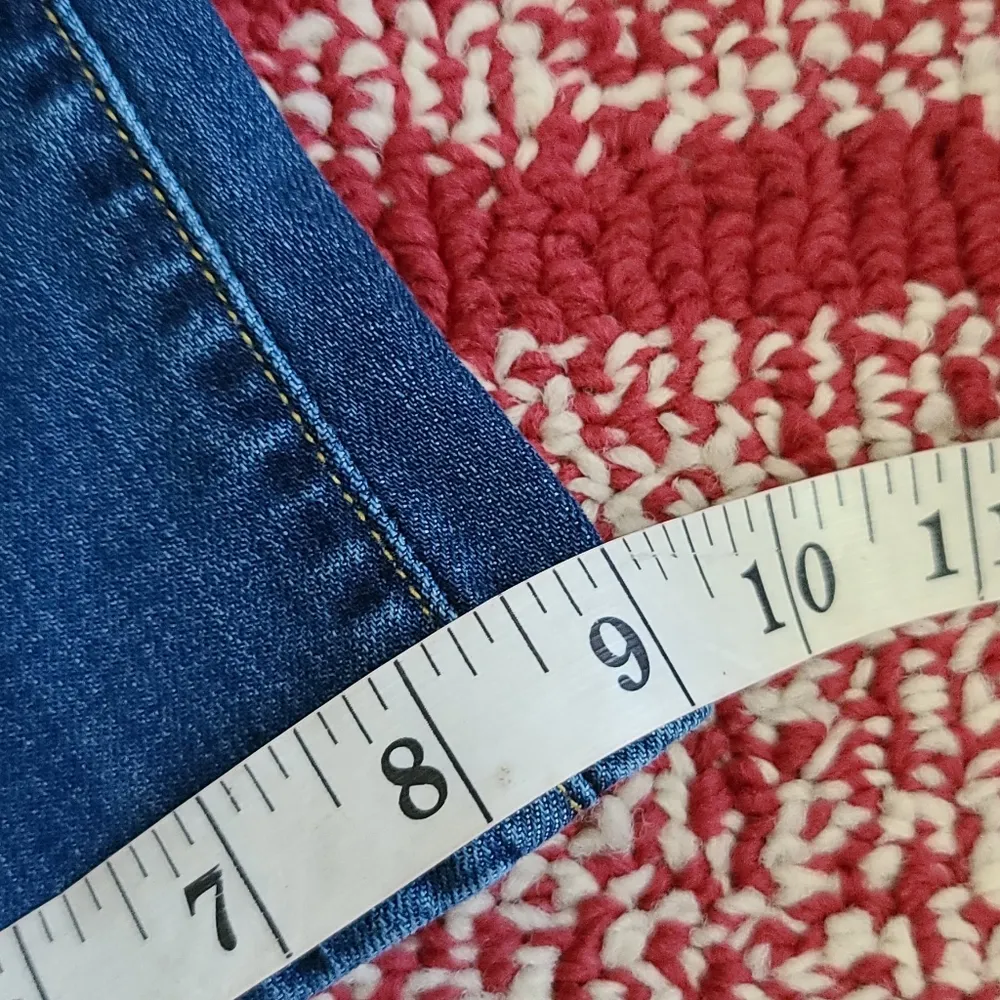 Lucky Brand sweet n' low bootcut jeans size 28 - Image 11