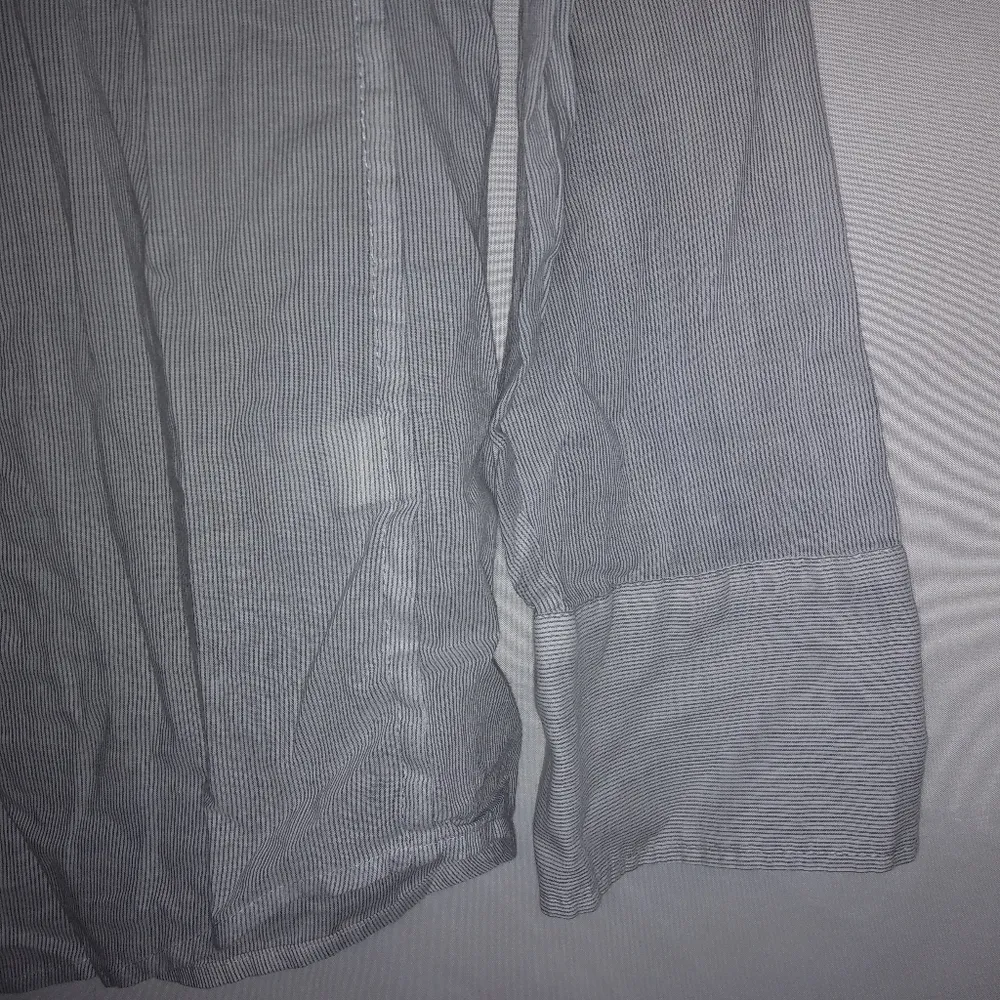 Banana Republic S Workwear Gray Micro Stripe Top - Image 2
