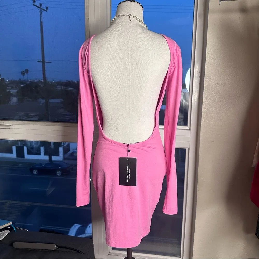 SHAPE HOT PINK OMBRE PRINTED OPEN BACK MINI DRESS size 4 - Image 2