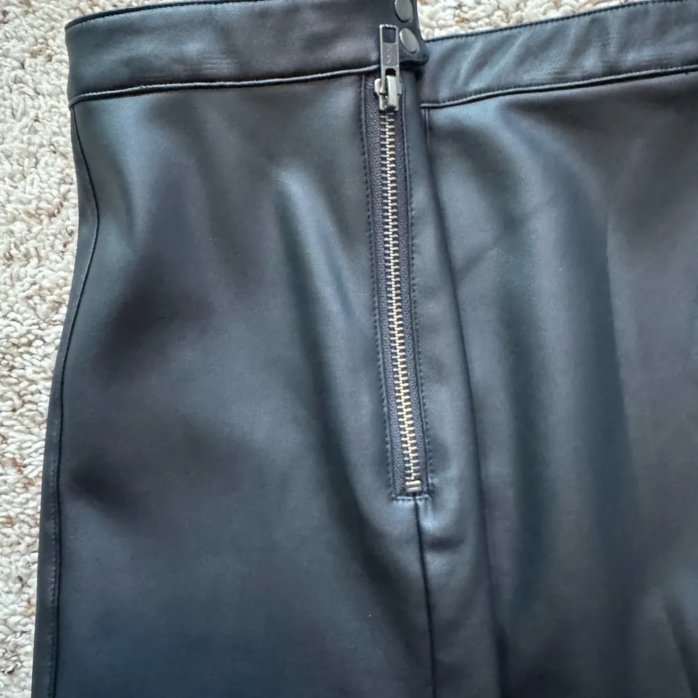 NWT Gentle Fawn Faux Leather Black‎ Mini Skirt, 8 - Image 5