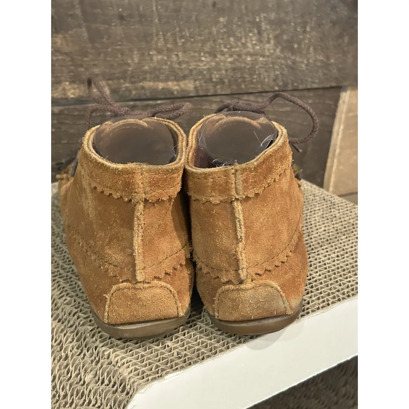 Minnetonka Lace-Up Ankle Boots Women's 9 Brown Suede Moccasin Rubber Sole ‎ 272 - Image 5