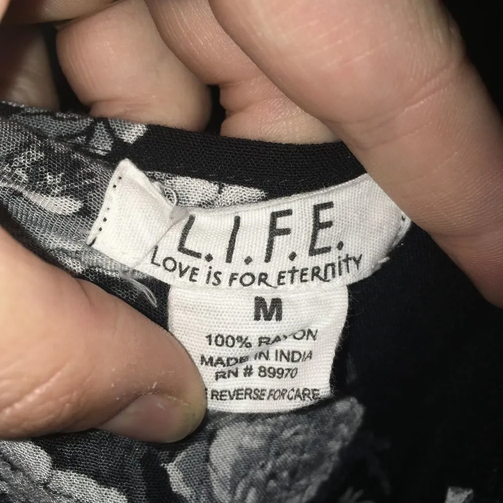 LIFE Love is for Eternity M black and white rose coverup kimono Size M - Image 3