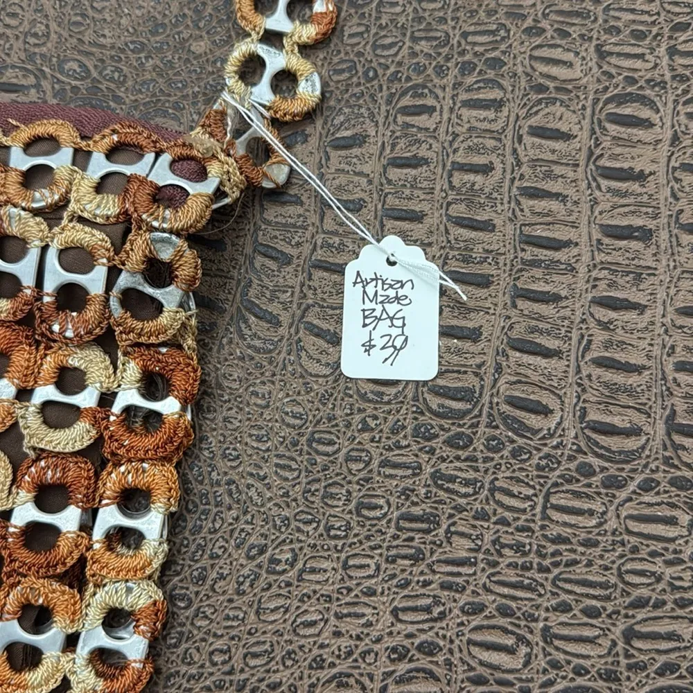 Handmade pull tab crossbody brown bag - Image 2