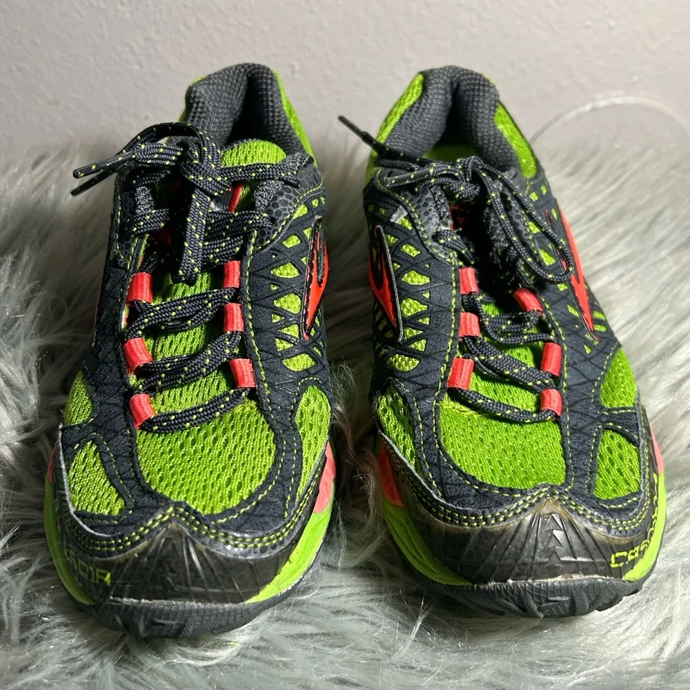 Brooks Cascadia 7 Trail Running Green/Orange Green and Black Sneakers Size 7 - Image 5