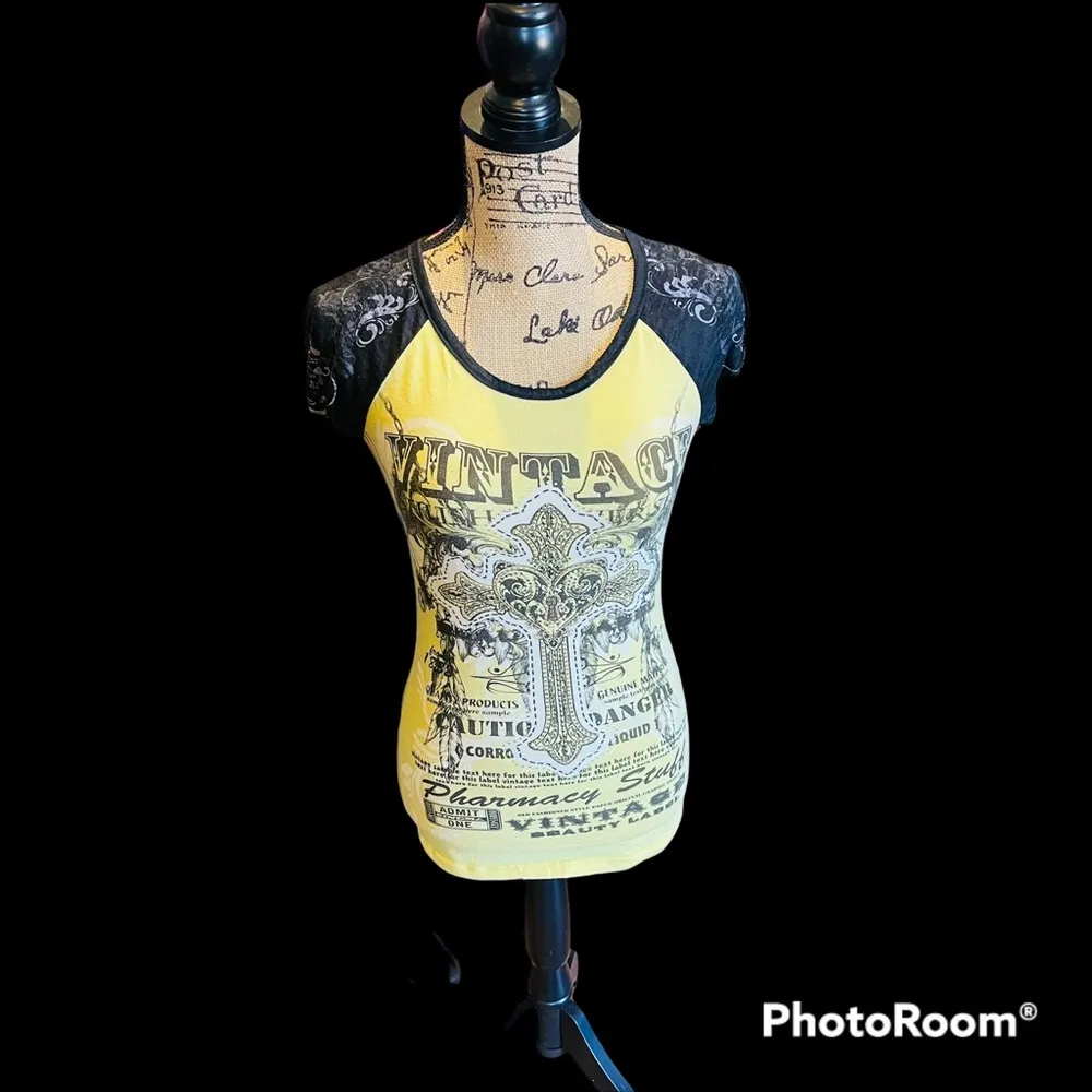 Daytrip Women’s Yellow and Black  Top - Image 4