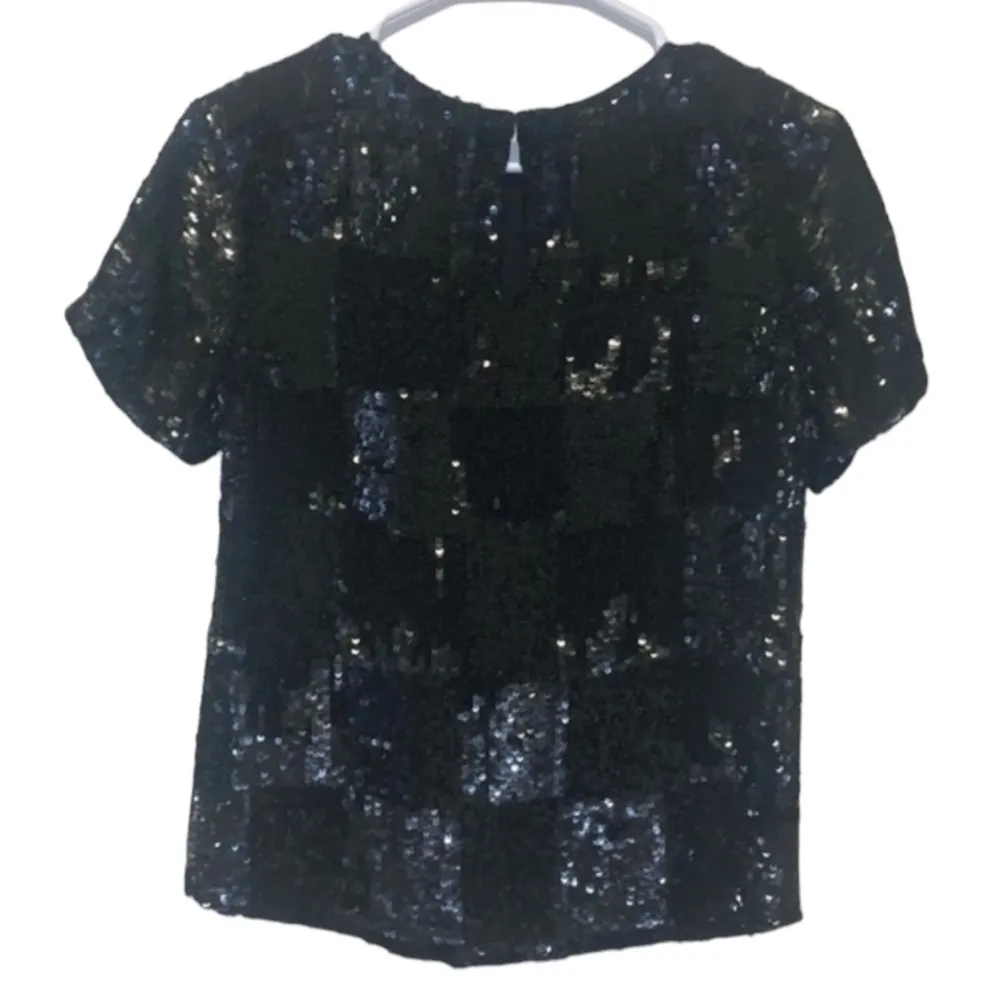 RETROFETE BLACK SEQUINED SHORT SLEEVE ROUND NECK KEYHOLE BACK LINED BLOUSE TOP - Image 3