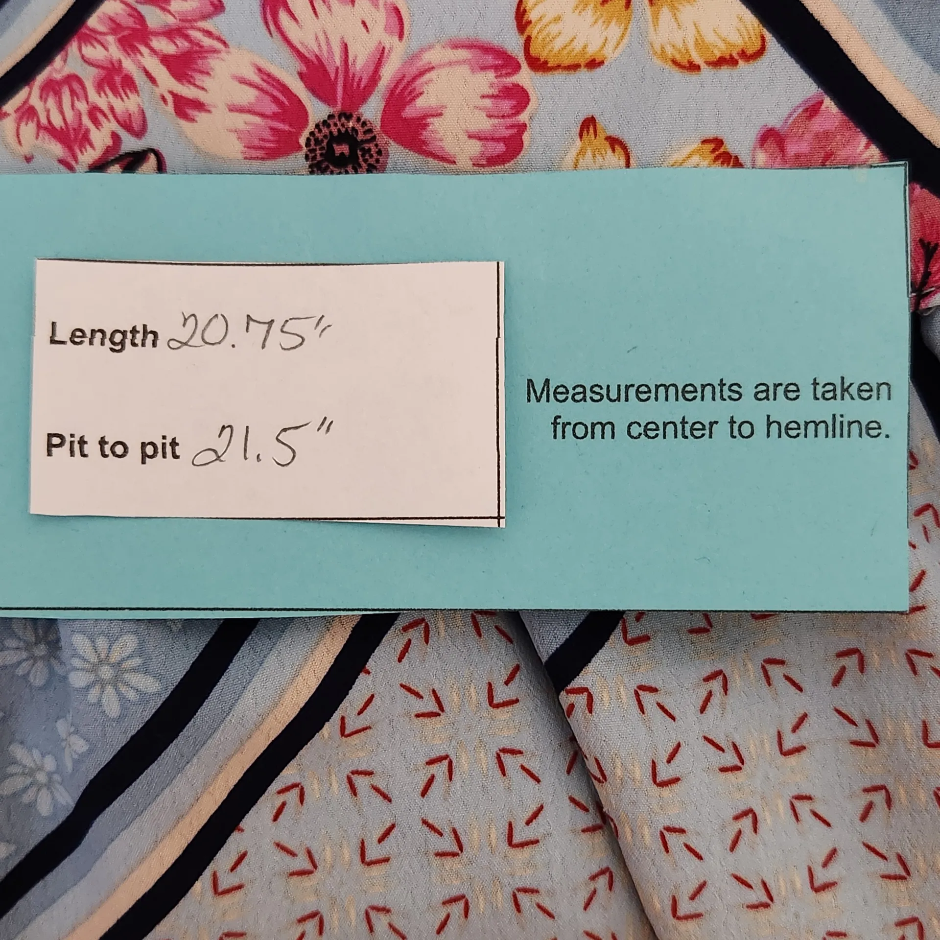 easel  Blue Floral Patchwork Boho Blouse with Full Sleeves Size Medium Boho Top - Image 2