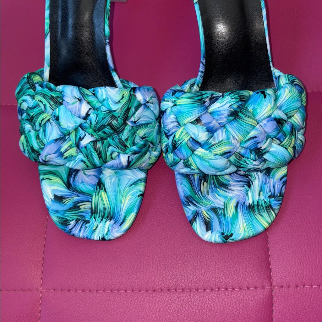 SHEIN Graphic Weave Heeled Mule Sandals - Image 3