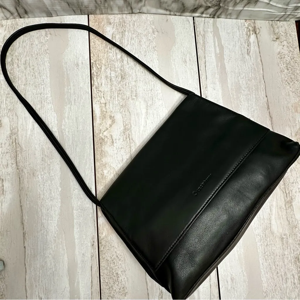 Liz Claiborne Vintage 90s Black Leather Shoulder Bag Minimalist Working Girl - Image 2