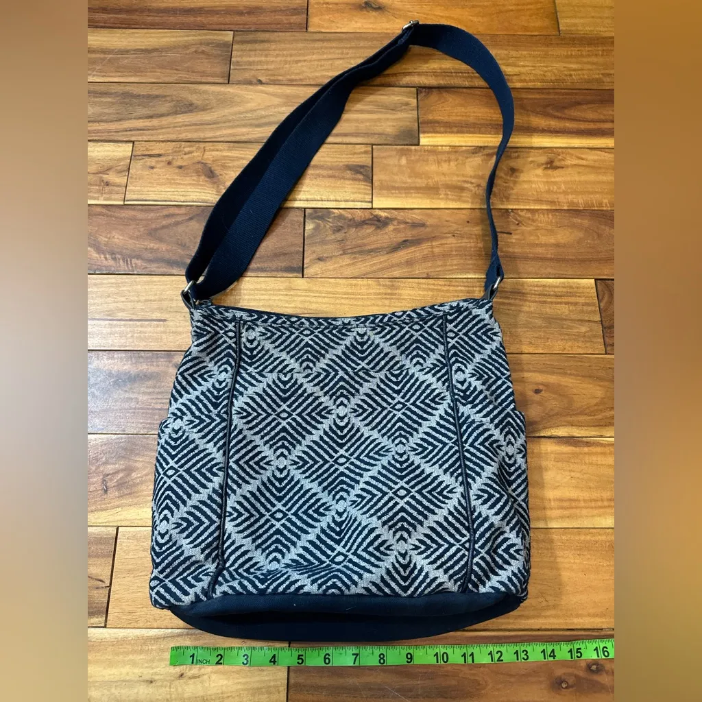 THIRTY ONE ✨ crossbody Navy Blue Patterned Shoulder Bag excellent condition - Image 3