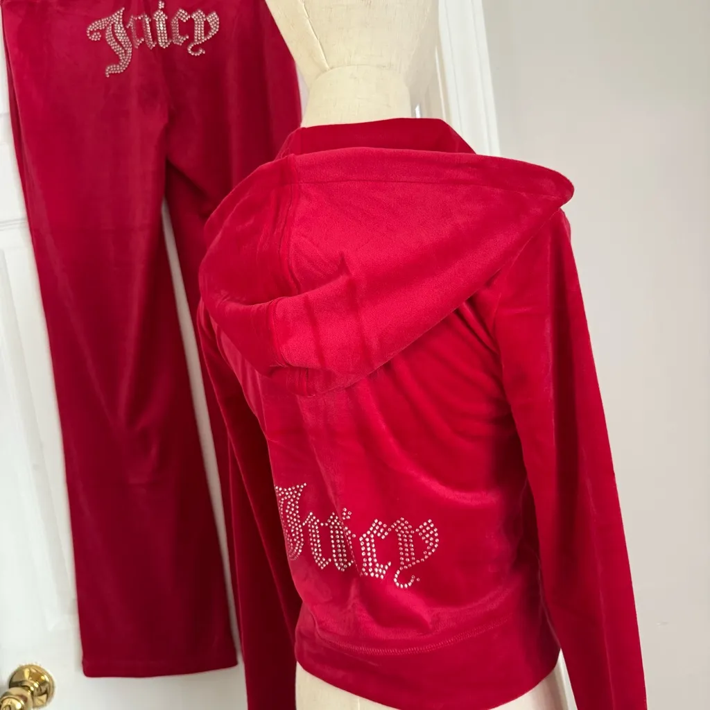 Juicy Couture Red Velour Tracksuit size large - Image 3