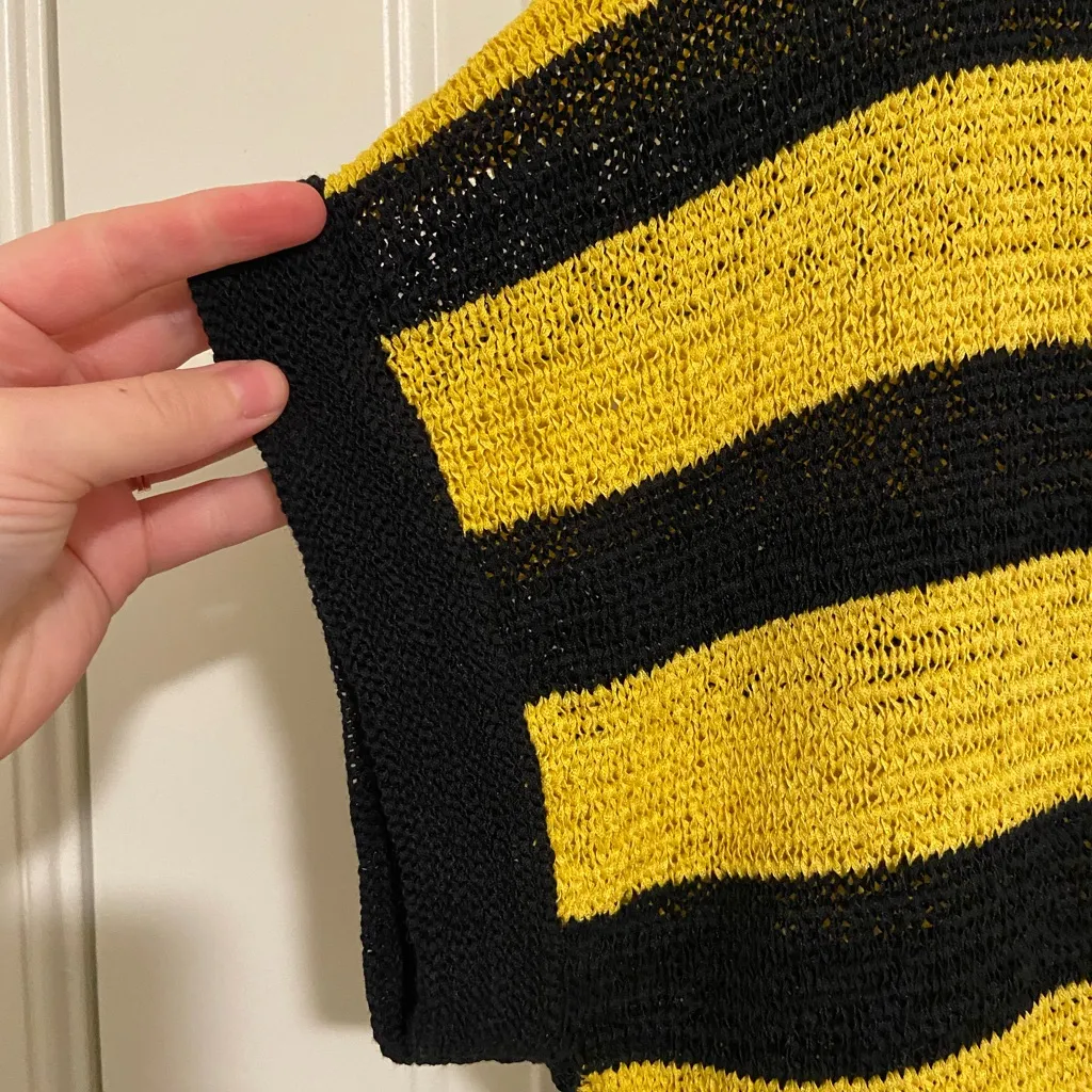 EUC Workshop Andrea Jovine women’s black yellow stripe thick knit sweater large - Image 2
