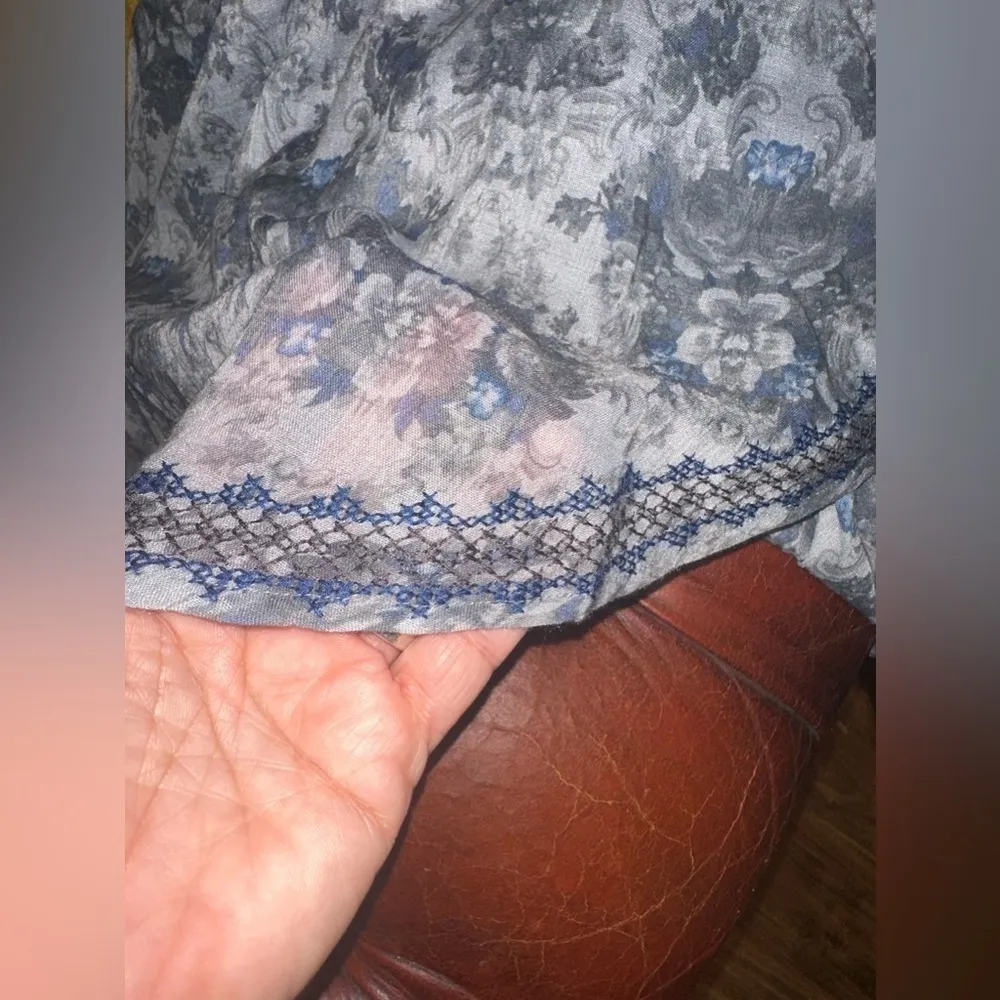 Ivy Jane Bohemian Tunic Top Blue White Embroidery Small - Image 10