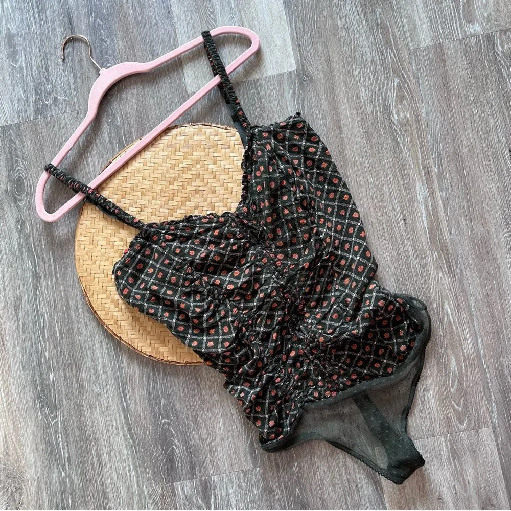 Nwt free People free romantic floral‎ bodysuit Women’s Size L - Image 2