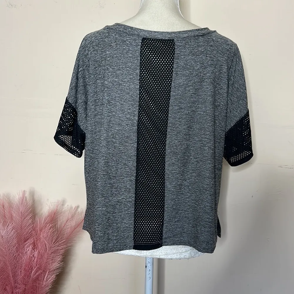 Beyond yoga • space dye mesh crop vneck tee - Image 3