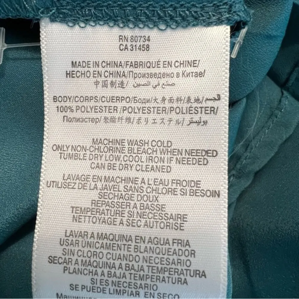 BCBGeneration NWT  Top Teal Pleated High Low Sleeveless Blouse High Low NWT S - Image 16