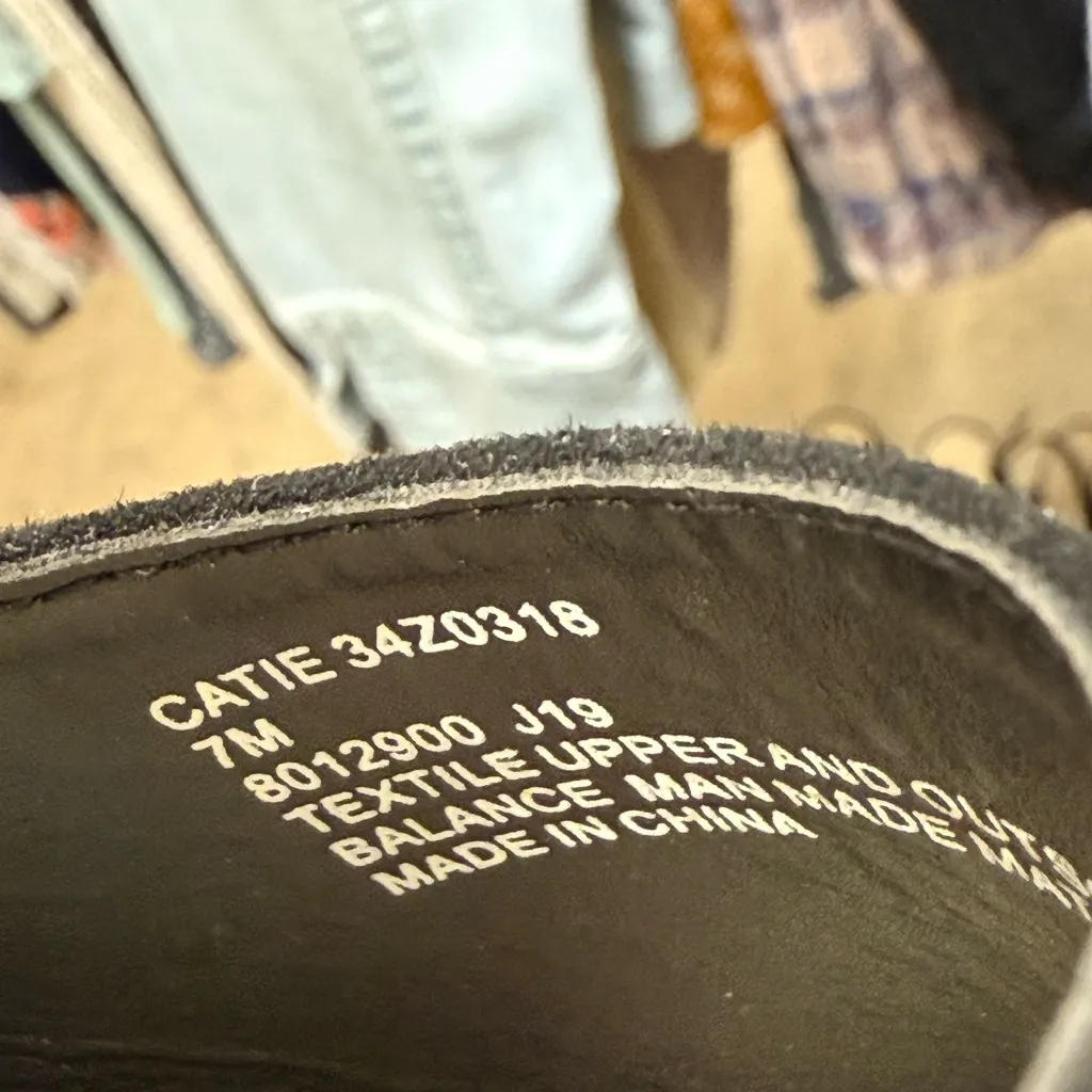 Jones New York Catie Pointy Toe Dress Pumps Rhinestone Elegant Black Heels - Image 11