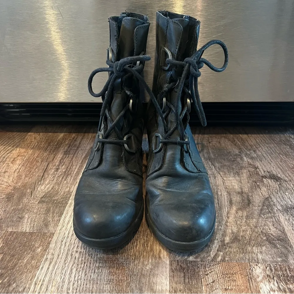 Sorel Joan Of Arctic Black Leather Waterproof Lace Up Winter Boots Size 9 - Image 2