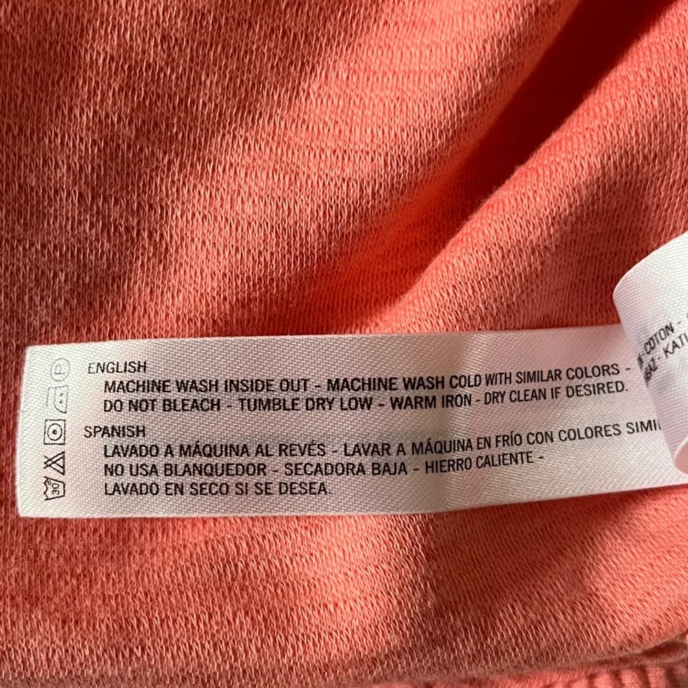 Coral Long-sleeved Round Neckline Sweater Pullover. - Image 5