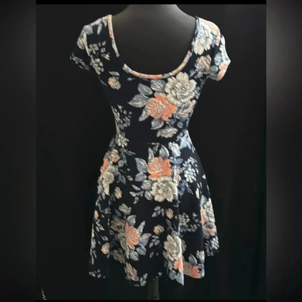 Aeropostale Floral Dress - Image 3