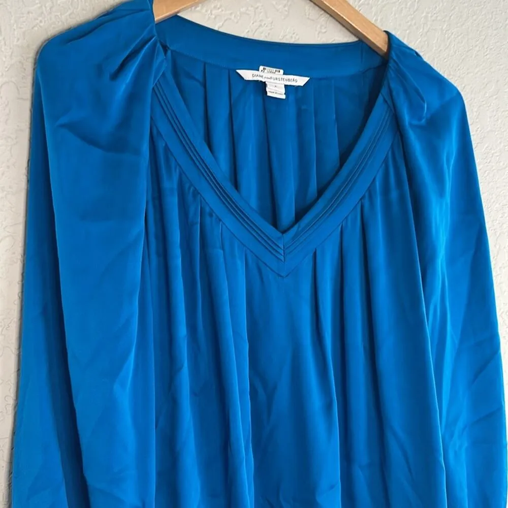 Diane Von Furstenberg Cahil Blouse Silk Blue DVF Minimalist Preppy Summer Office - Image 3