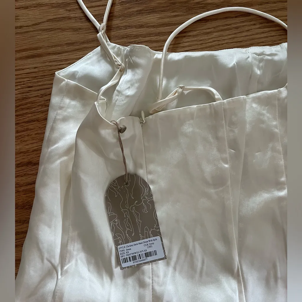 Meshki satin dress - Image 5