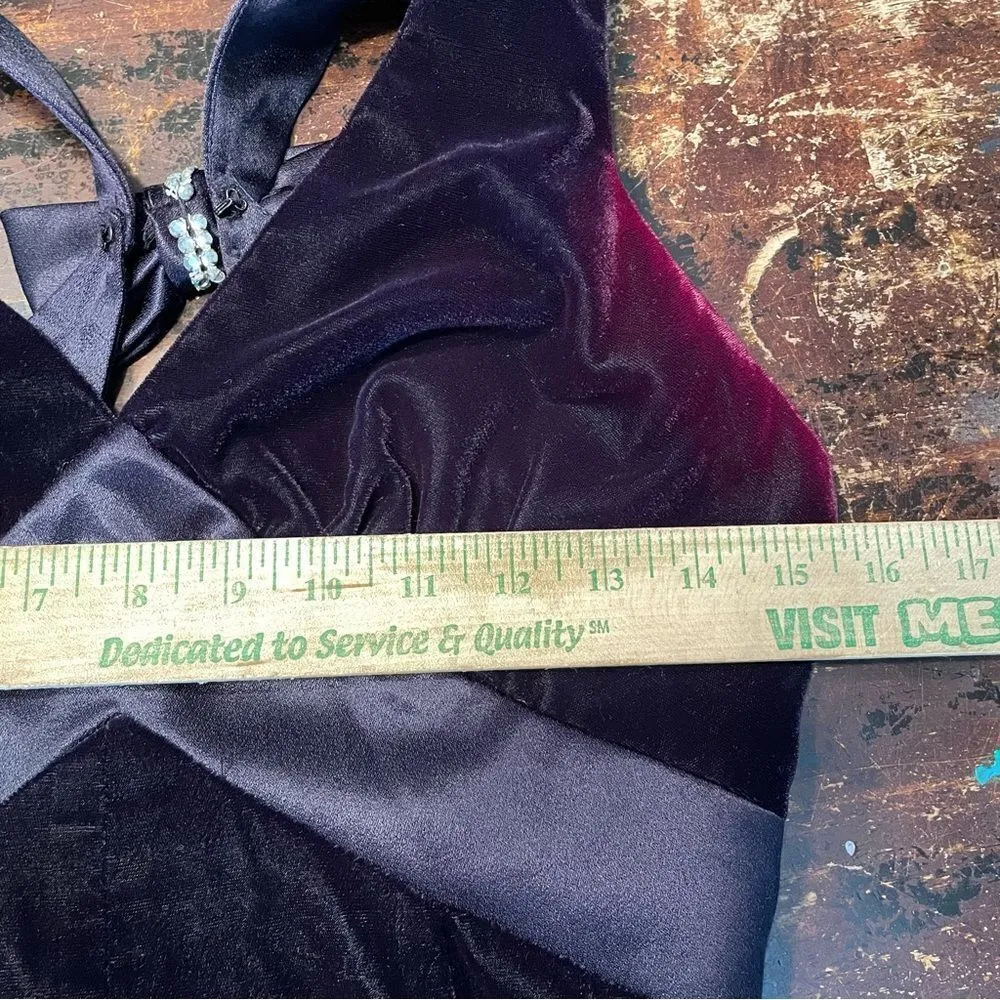 90s Vintage De Laru Linda Bernell Velvet Gown Front Slit Bow Rhinestone‎ 5/6 Purple Size undefined - Image 10