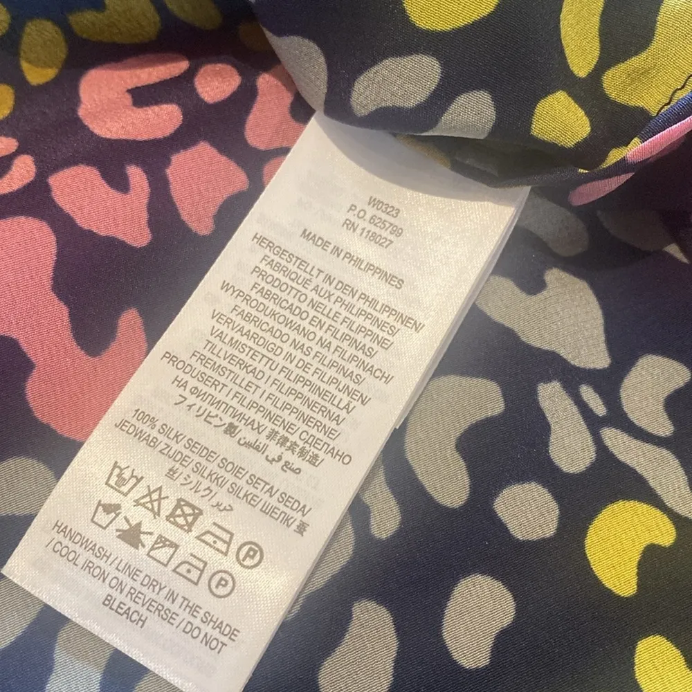 BODEN Silk Button Down Shirt Rainbow Geo Animal AOP Navy Yellow Pink Gray M Blue Size M - Image 6