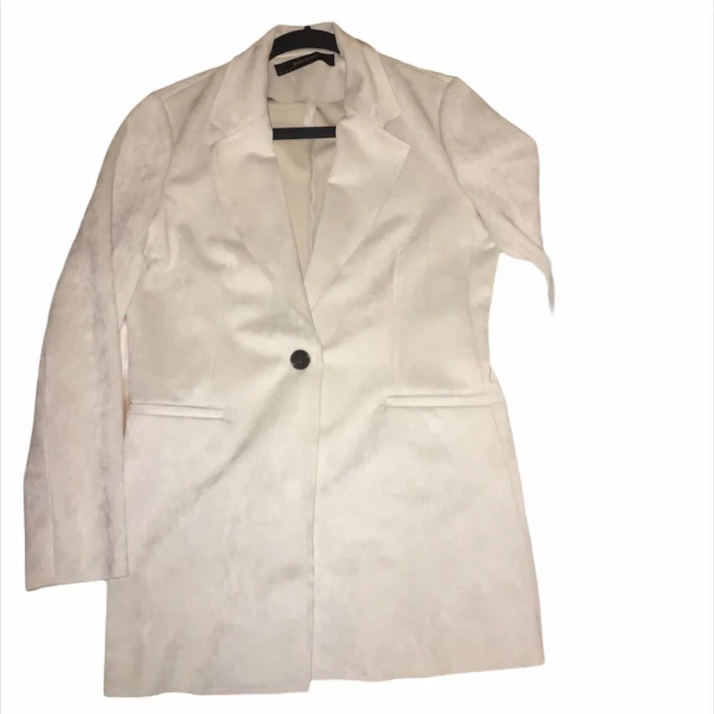 ✨Zara Suede Beige Blazzer✨ - Image 3