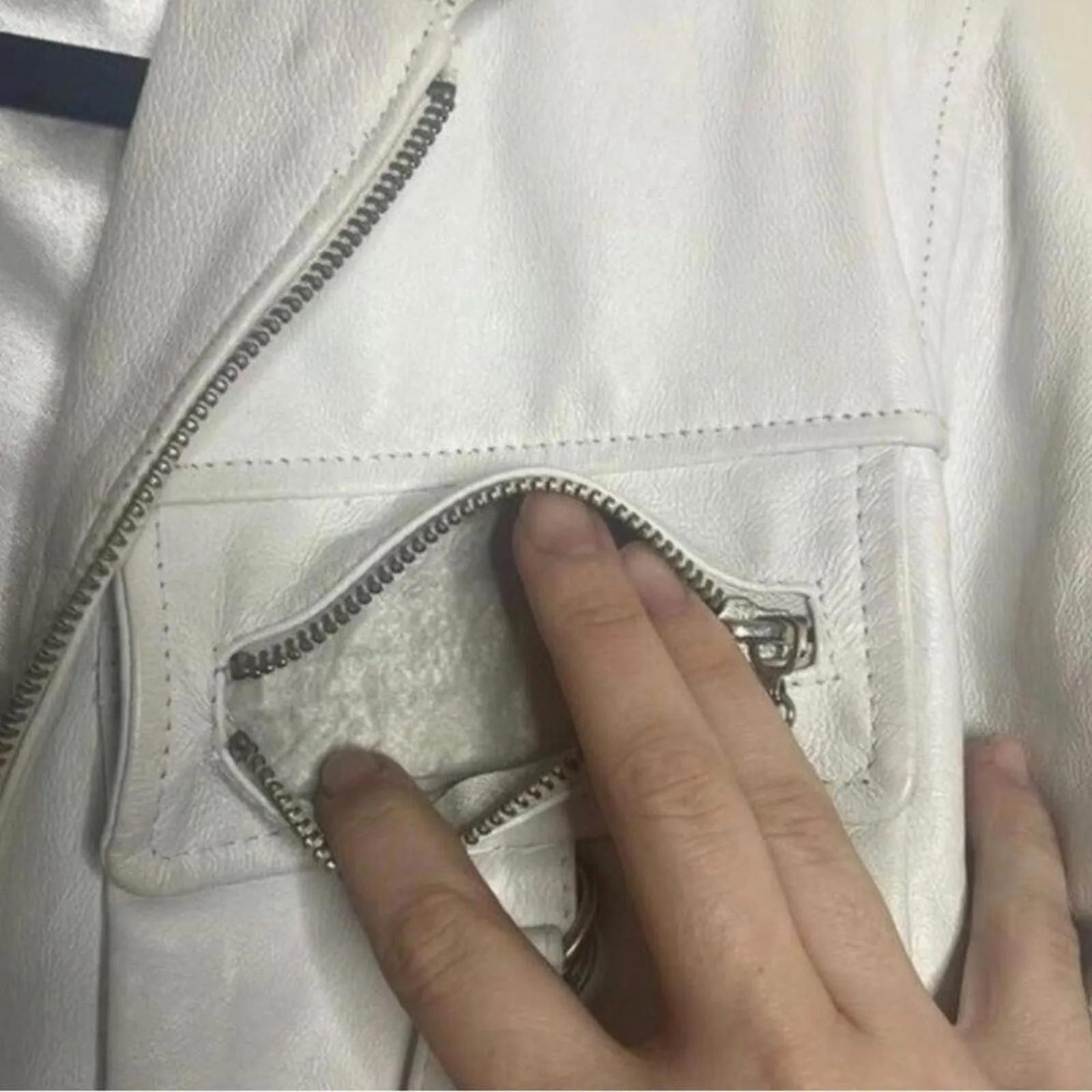 White 100% Leather Long Sleeve Bomber Jacket Faux Fur Hood Coat FLAWS Size L - Image 2