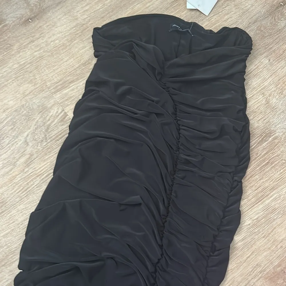 Naked Wardrobe Extra Chic Black Ruched Midi Skirt NWT - Image 6