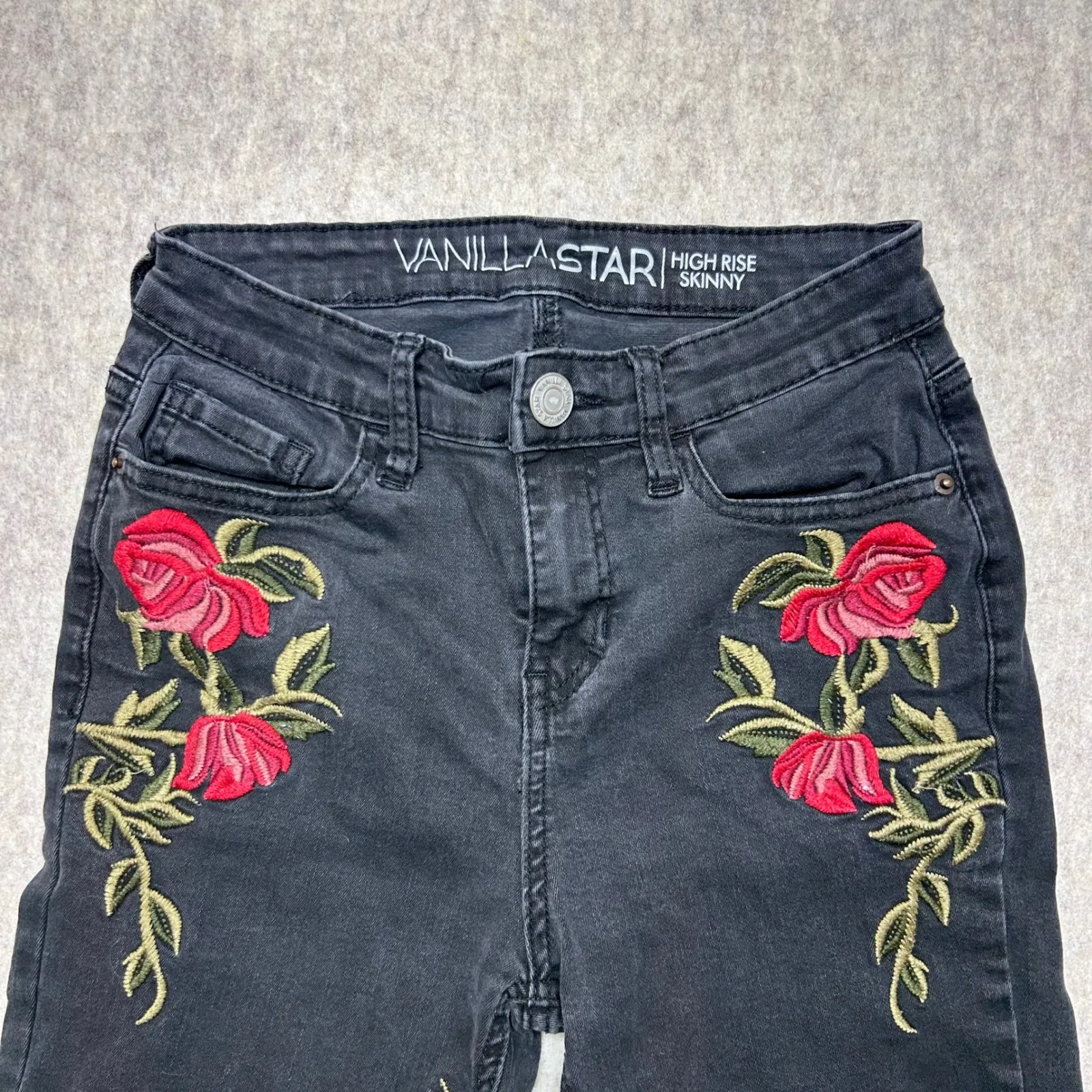 Vanilla Star Womens High Rise Skinny Jeans Embroidered Roses Black Size 3 - Image 3