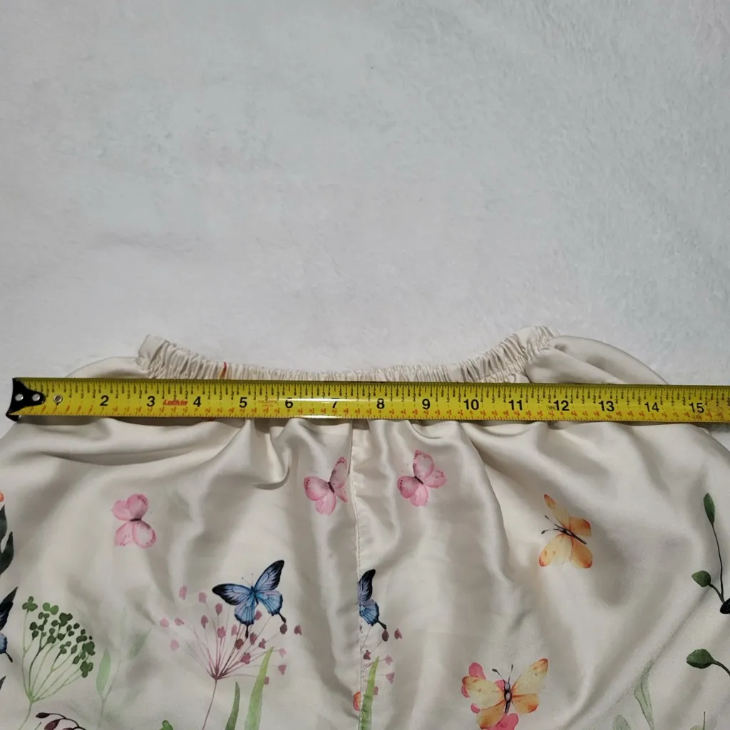 Women’s Satin Shorts Cottagecore Fairy Garden Butterfly Floral Sleep sz Small - Image 4