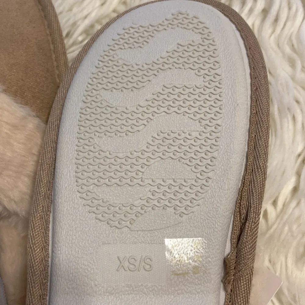 Chinese Laundry Slippers size XS/S brand new with tags - Image 5