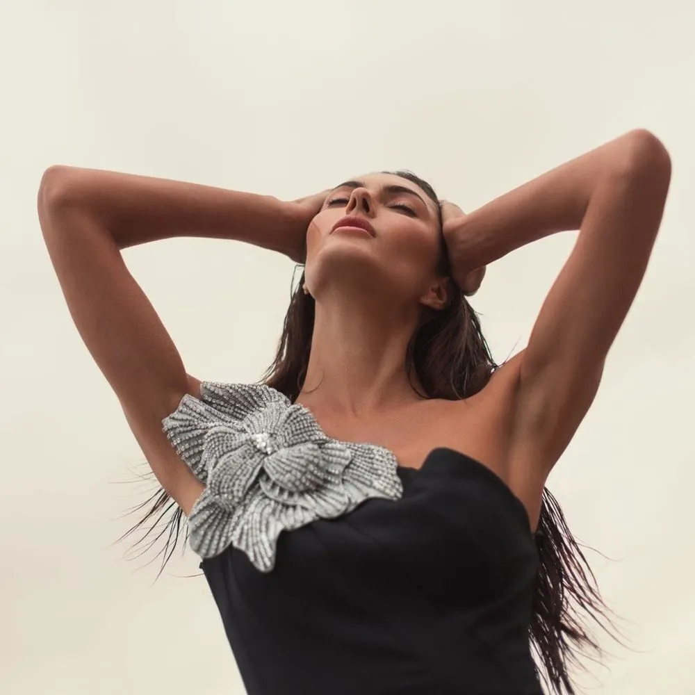 Mac Duggal 11810 Womens Black Crepe One Shoulder Gown With Flower - Image 3