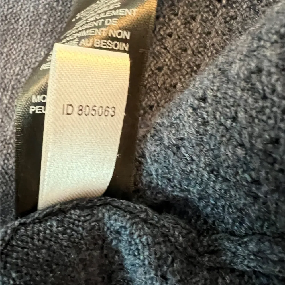 White House Black Market ombré Blue Gradient Ruana Shawl Wrap EUC size S/XS - Image 10