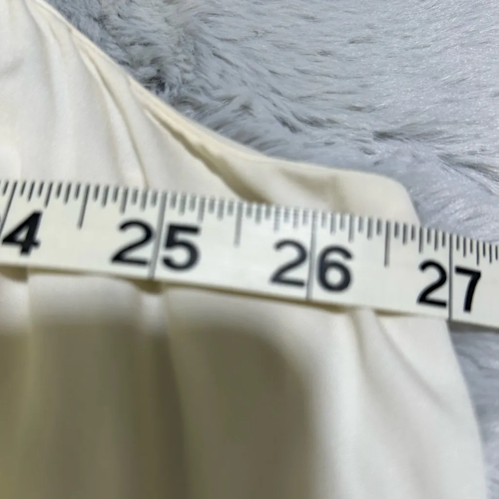 Classiques Entier Cream Sleeveless Blouse - Image 4