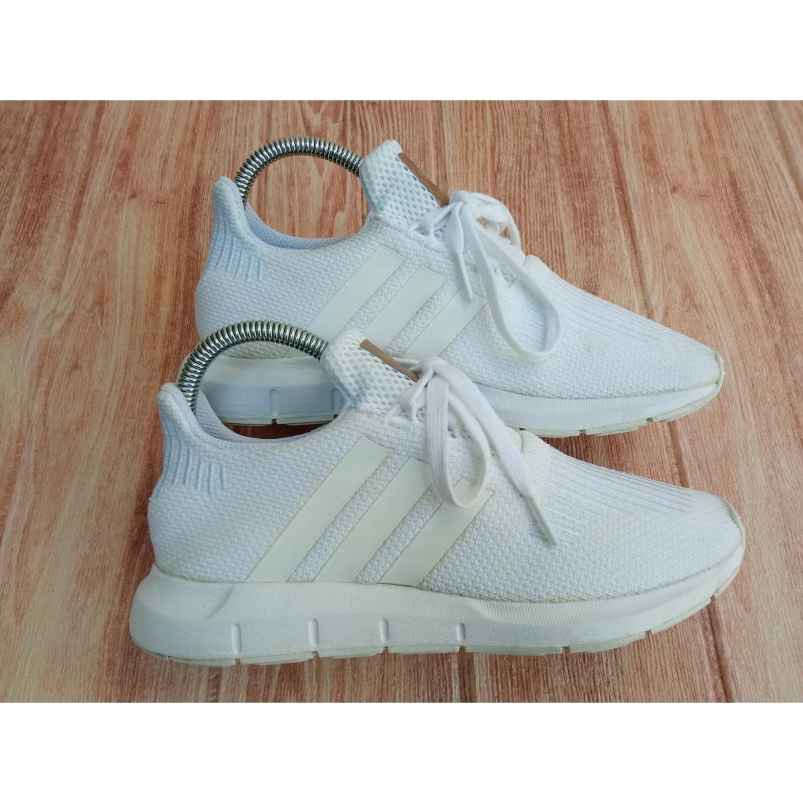 Adidas Originals Women's Shoes Swift Run White Running Training Size 6 - Image 5